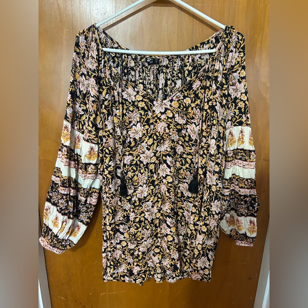 Billabong Boho Floral Peasant Blouse Top S/P Viscose Tassel Tie Beachy Festival
